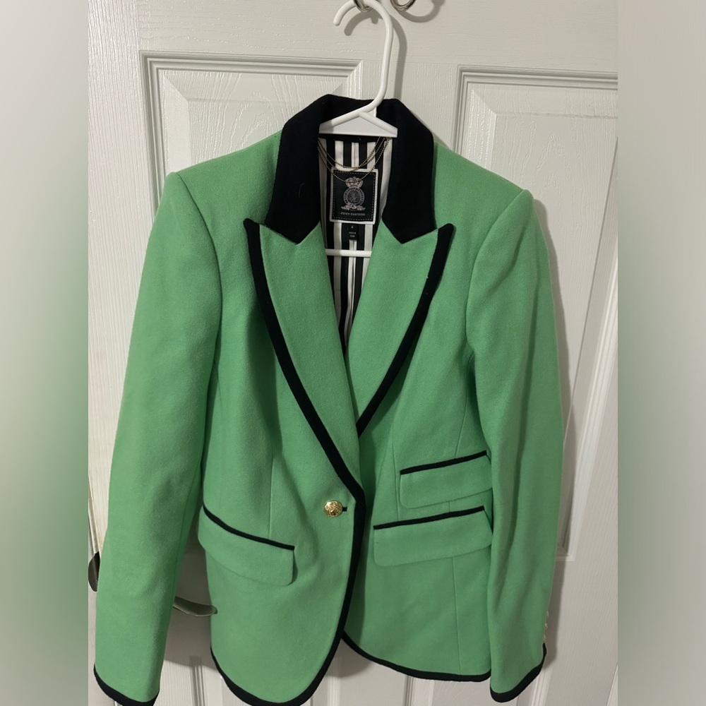 Vintage Juicy Couture blazer, good condition, size 4